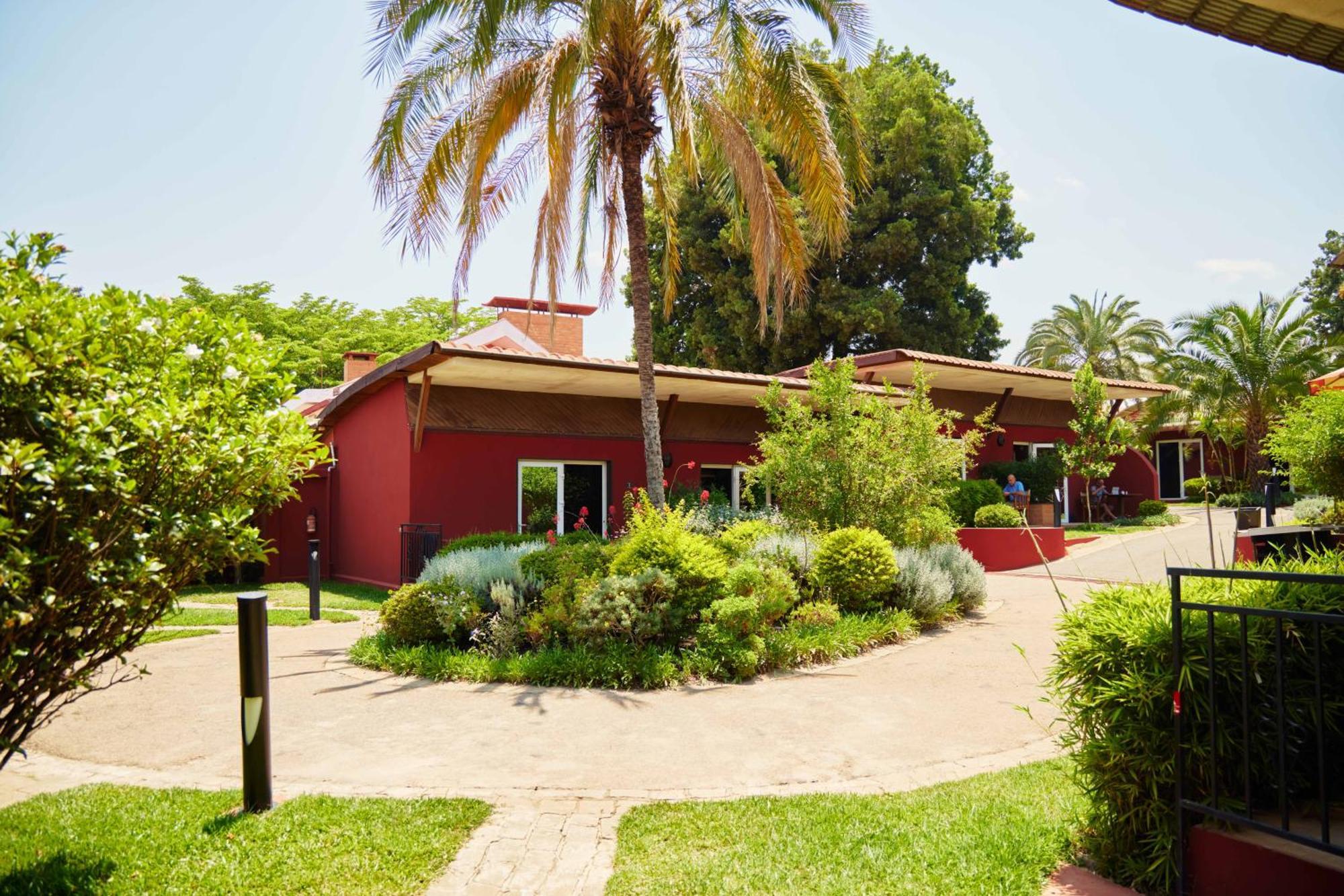 Relais Des Plateaux & Spa- Ivato International Airport Antananarivo Exterior photo